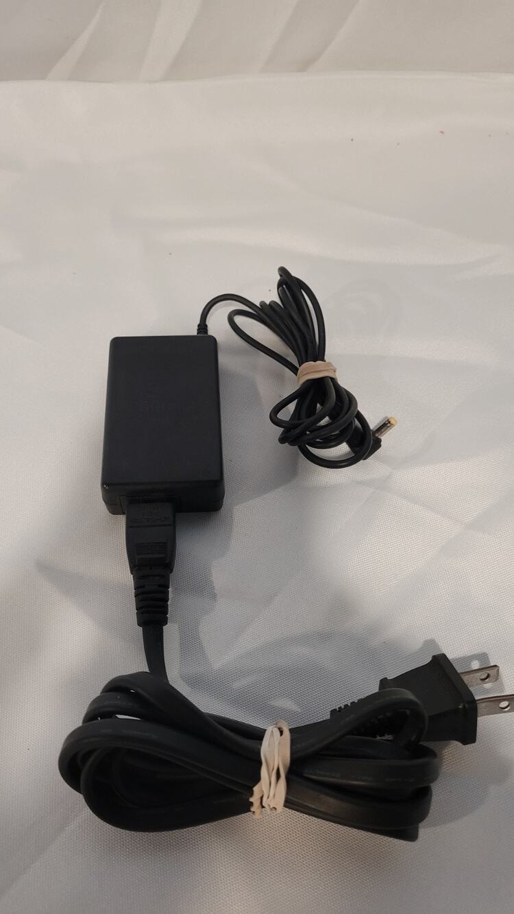 OEM Sony PSP-100 AC Adapter Charger ADP-55SR Original Power Supply Tested